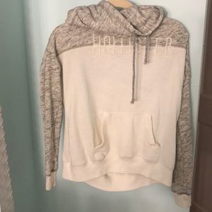 Hollister turtle neck sweatshirt